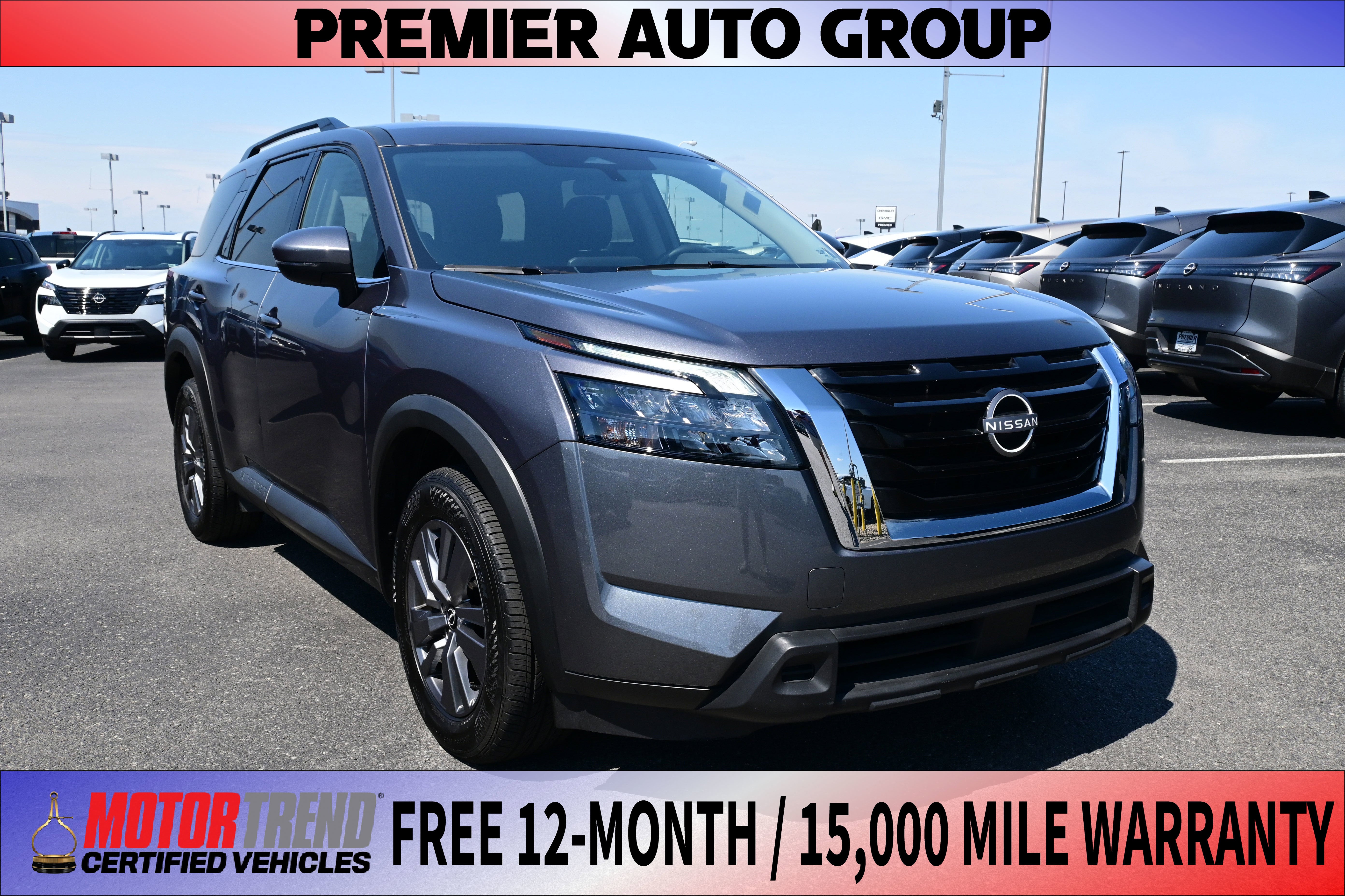 2025 Nissan Pathfinder SV