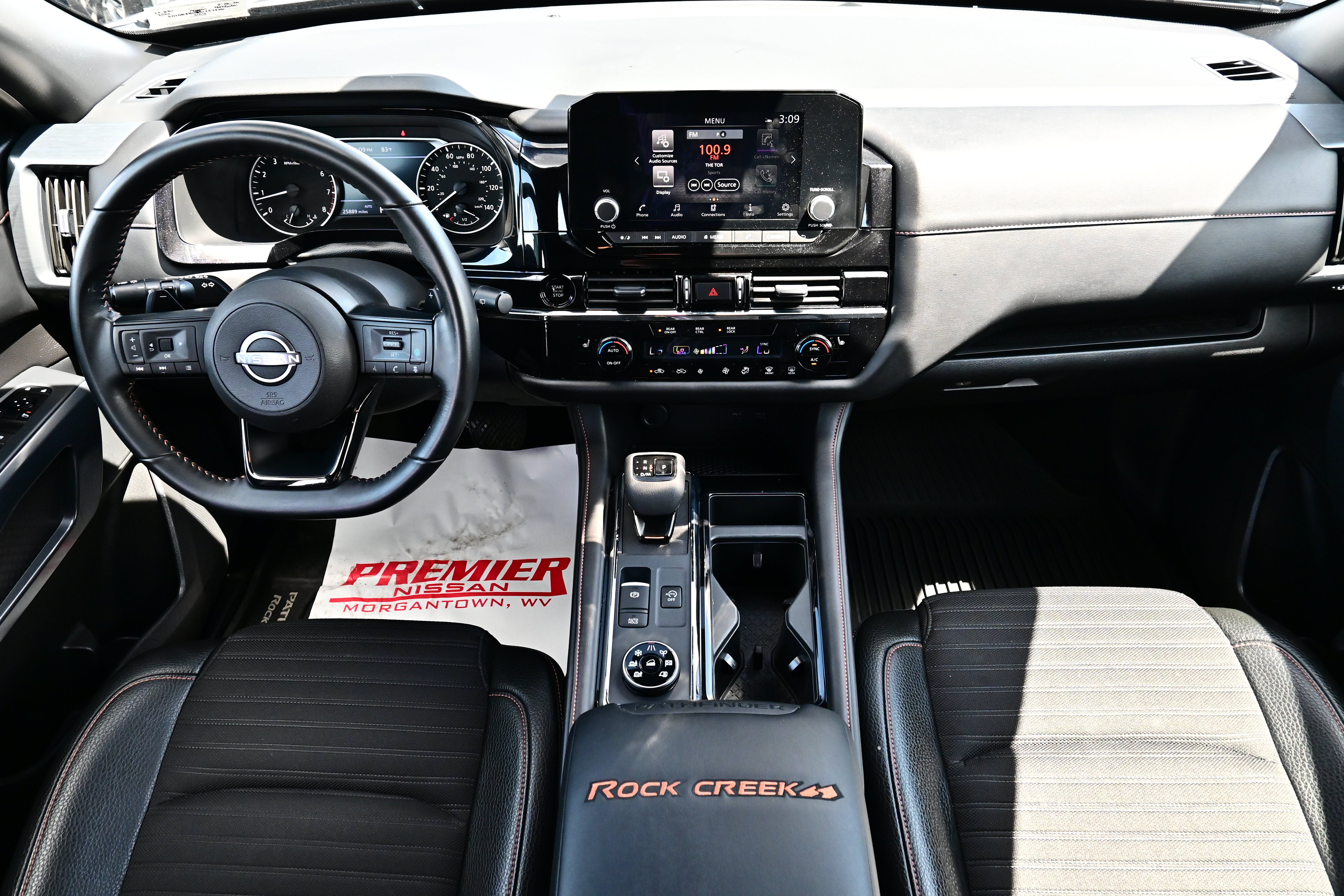 2025 Nissan Pathfinder Rock Creek