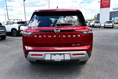 2022 Nissan Pathfinder SL