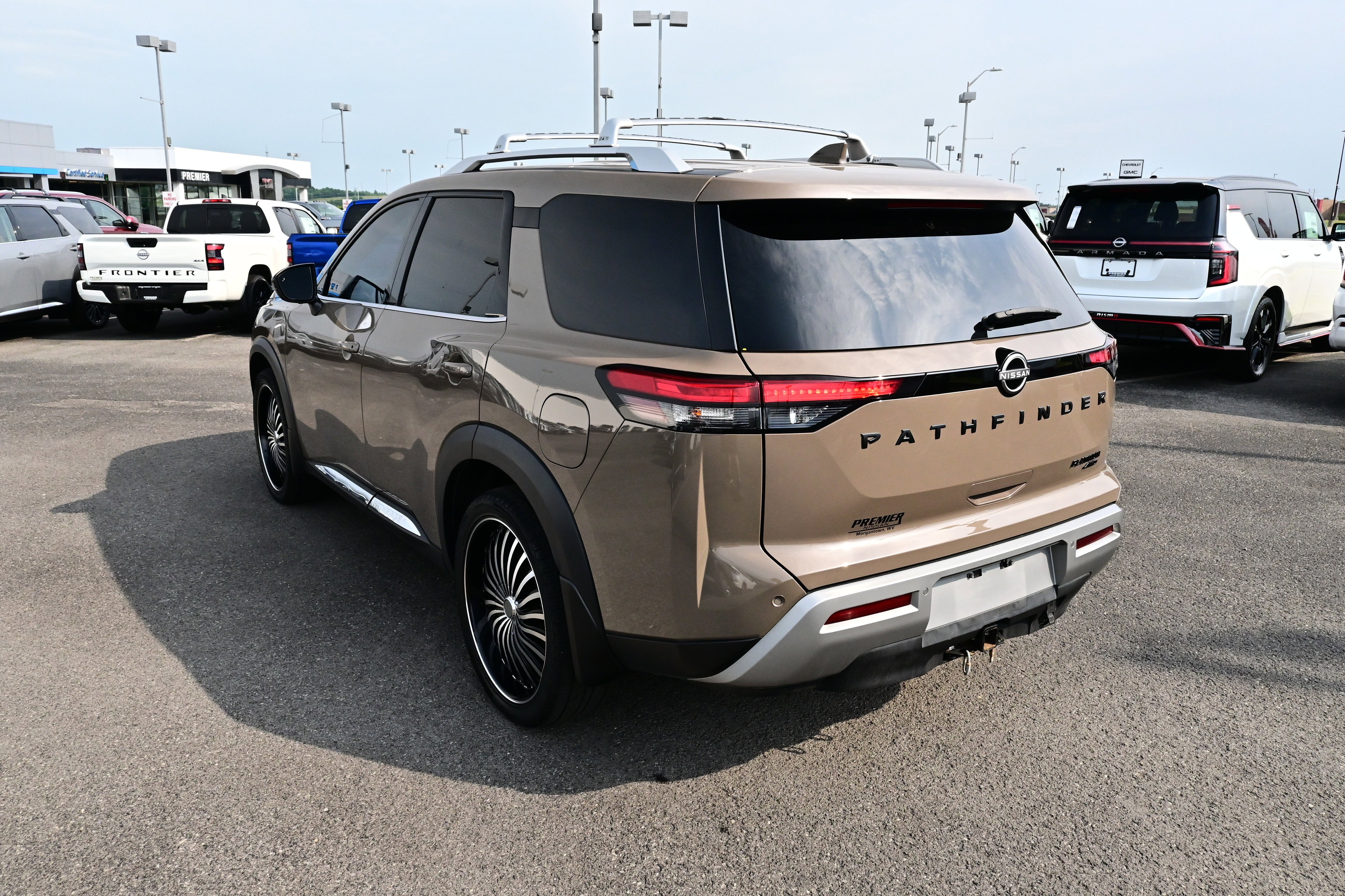 2024 Nissan Pathfinder Platinum