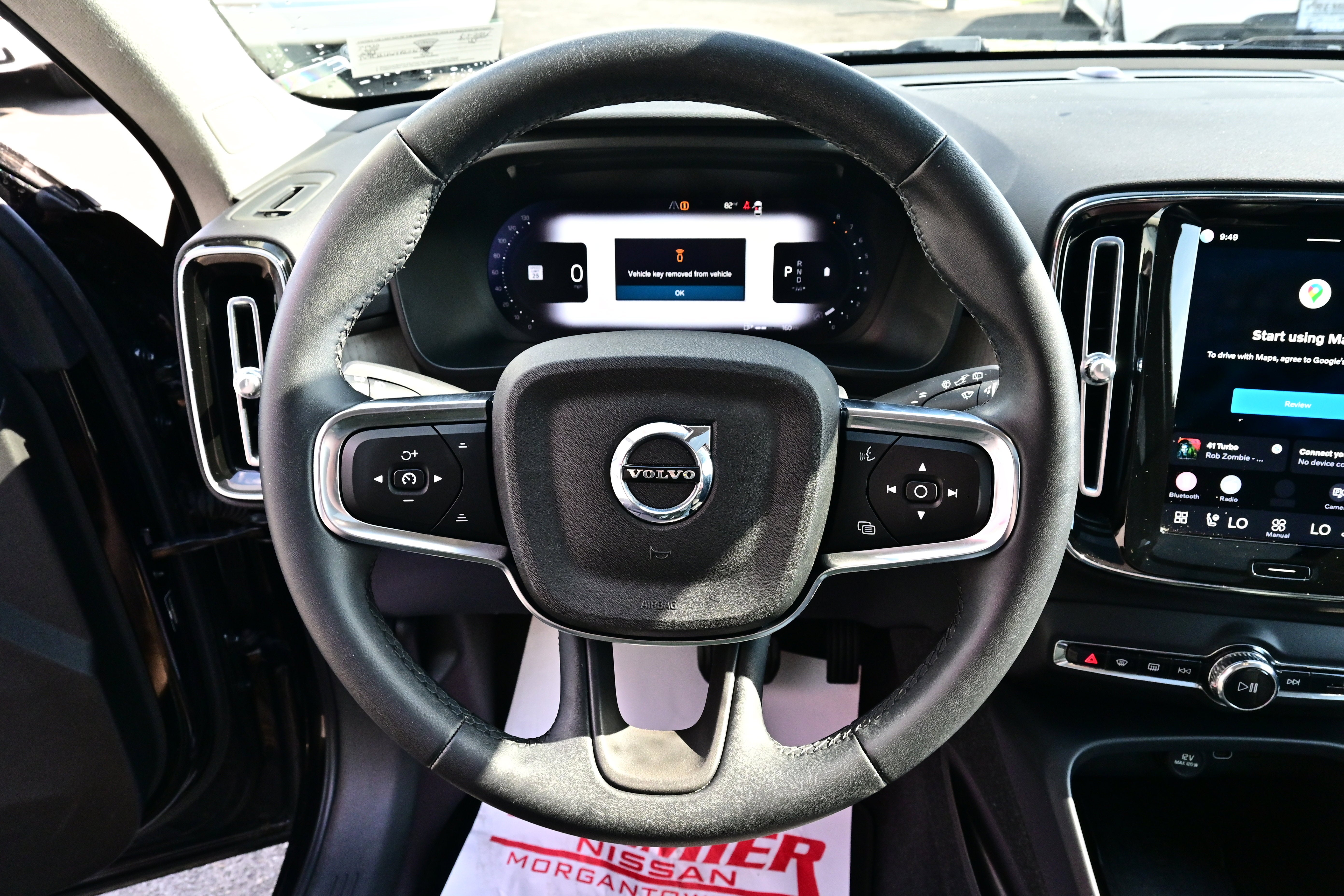2023 Volvo XC40 Plus Dark Theme